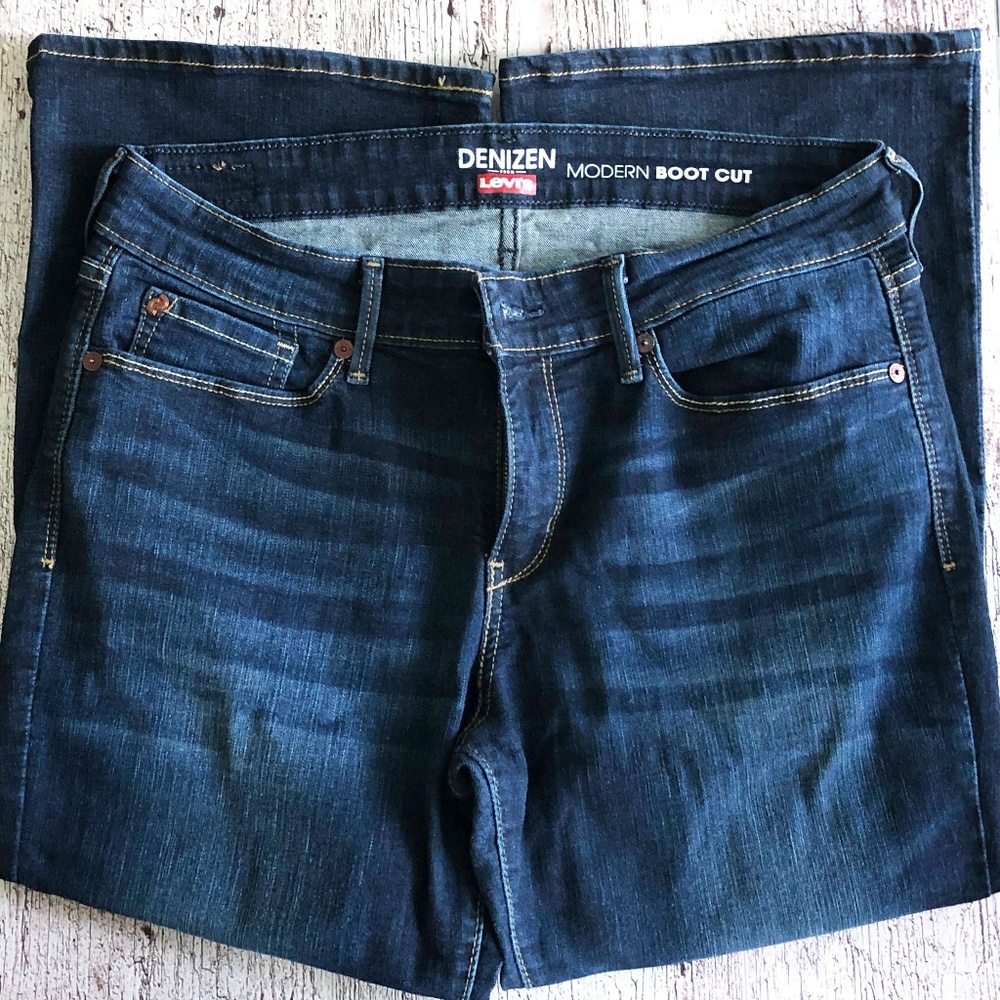 Women's Levis